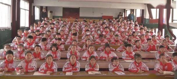 何文浩补选为自治区十四届人大常委会副主任